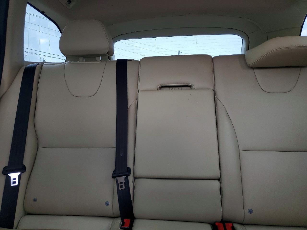 2016 VOLVO XC60 T5 PREMIER — Фото 10 из 13