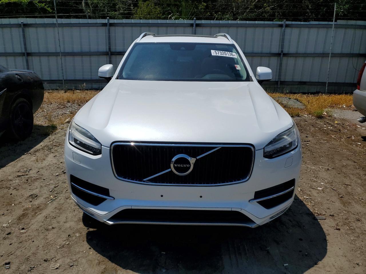 2016 VOLVO XC90 T6 — Фото 5 из 13