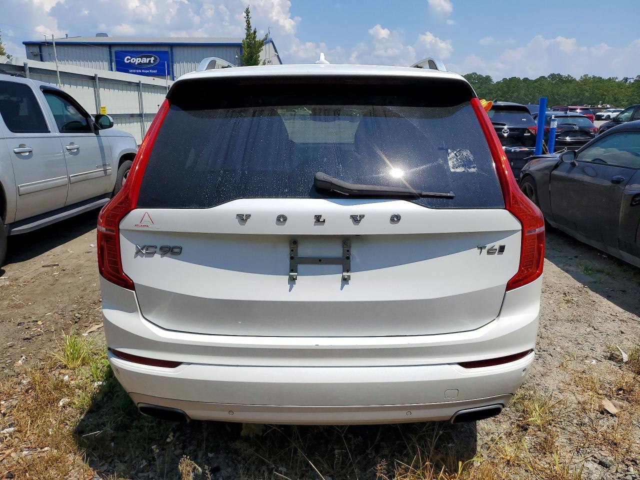 2016 VOLVO XC90 T6 — Фото 6 из 13