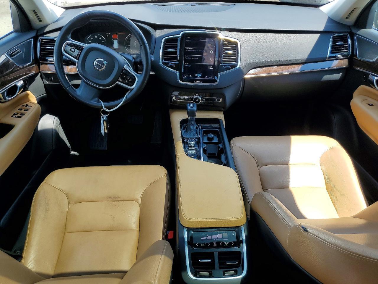 2016 VOLVO XC90 T6 — Фото 8 из 13