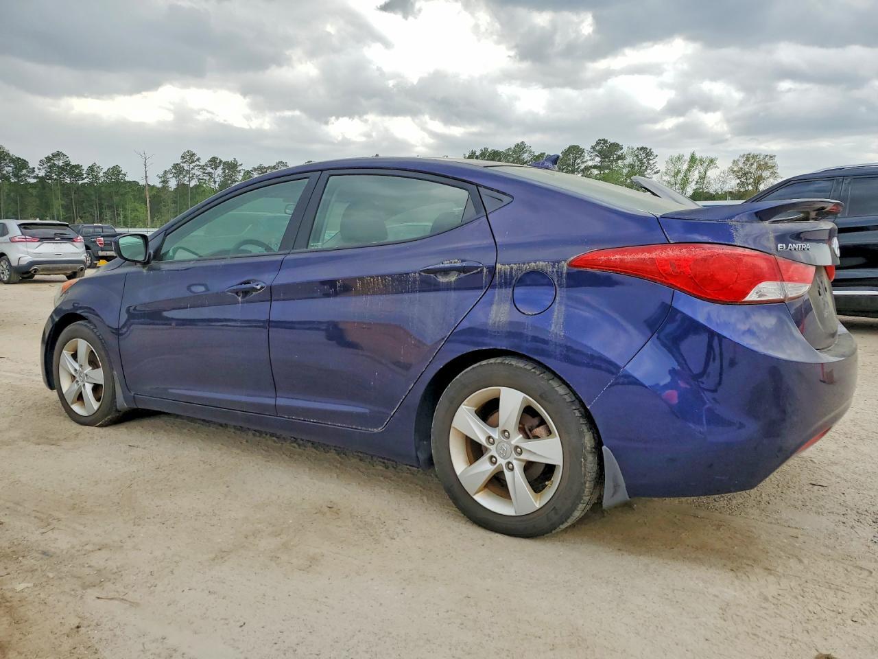 2013 HYUNDAI ELANTRA GLS — Фото 2 из 12