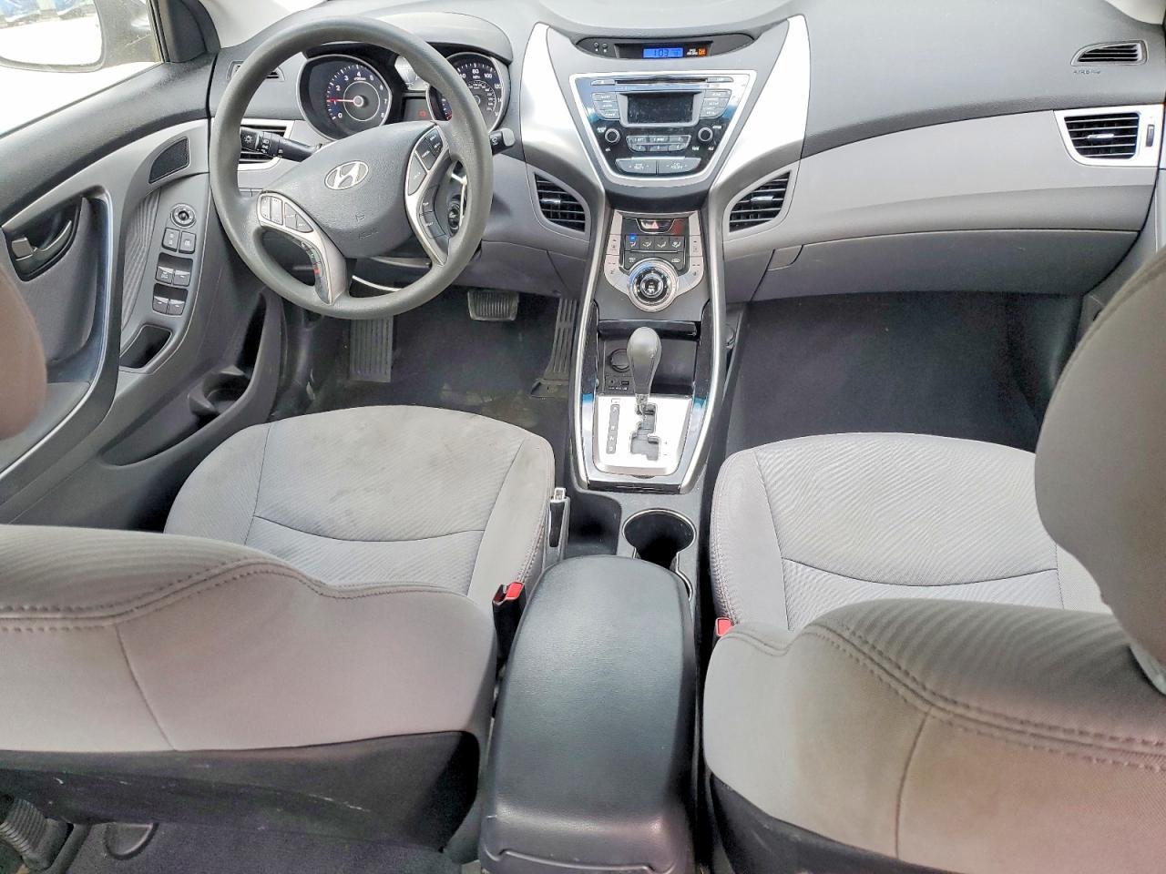2013 HYUNDAI ELANTRA GLS — Фото 8 из 12