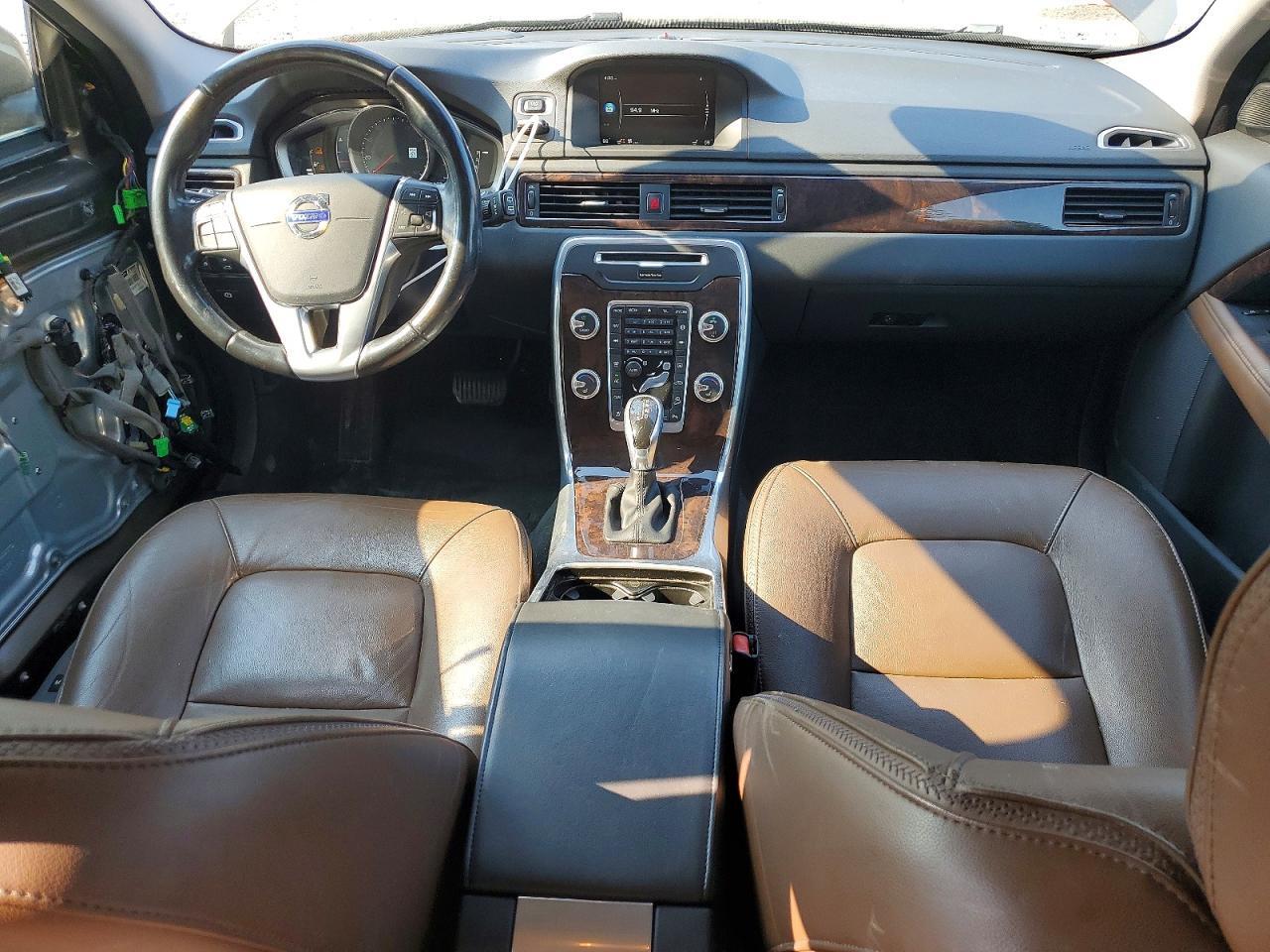 2016 VOLVO XC70 T5 PLATINUM — Фото 8 из 14