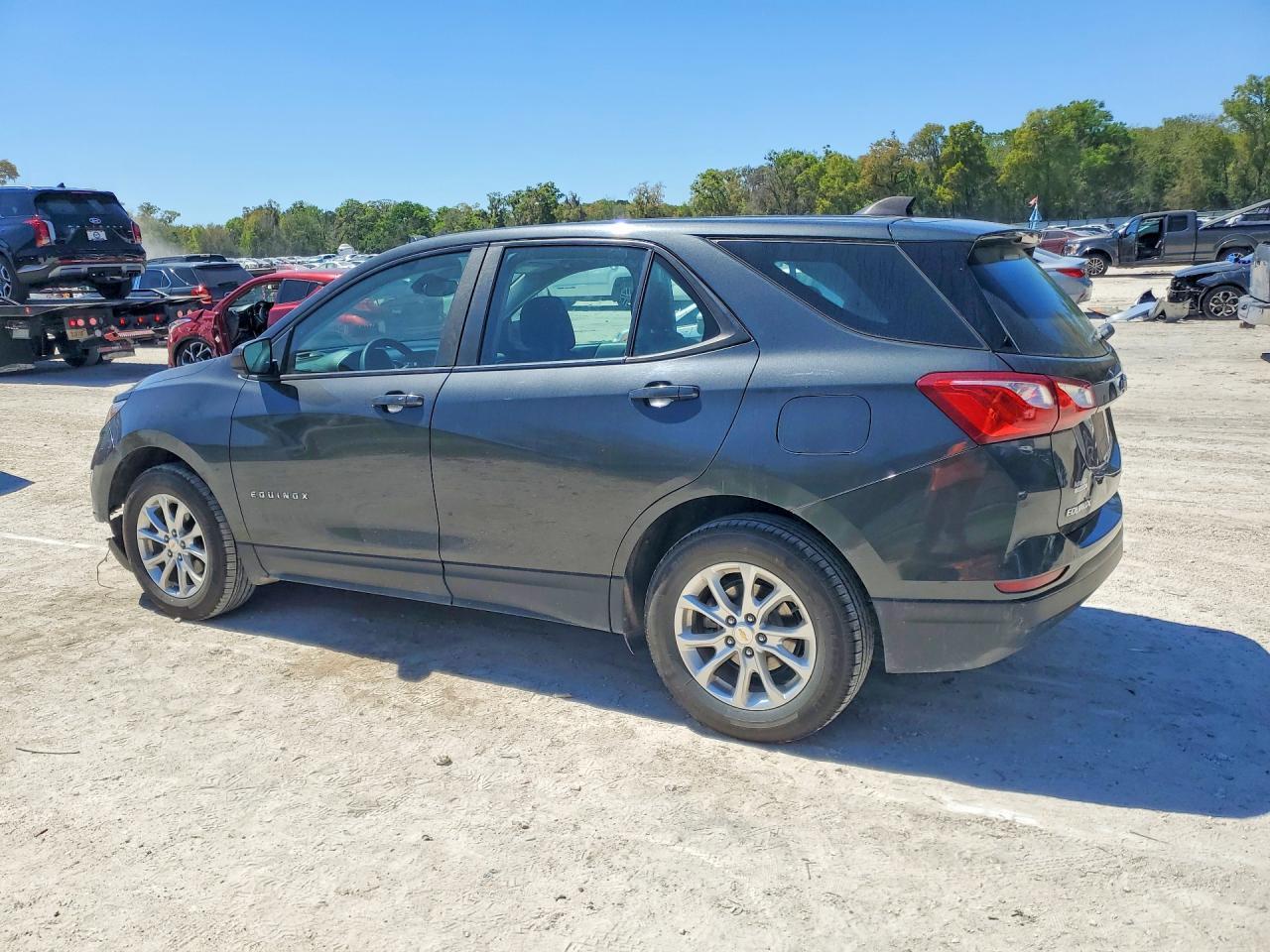 2021 CHEVROLET EQUINOX LS — Фото 2 из 13