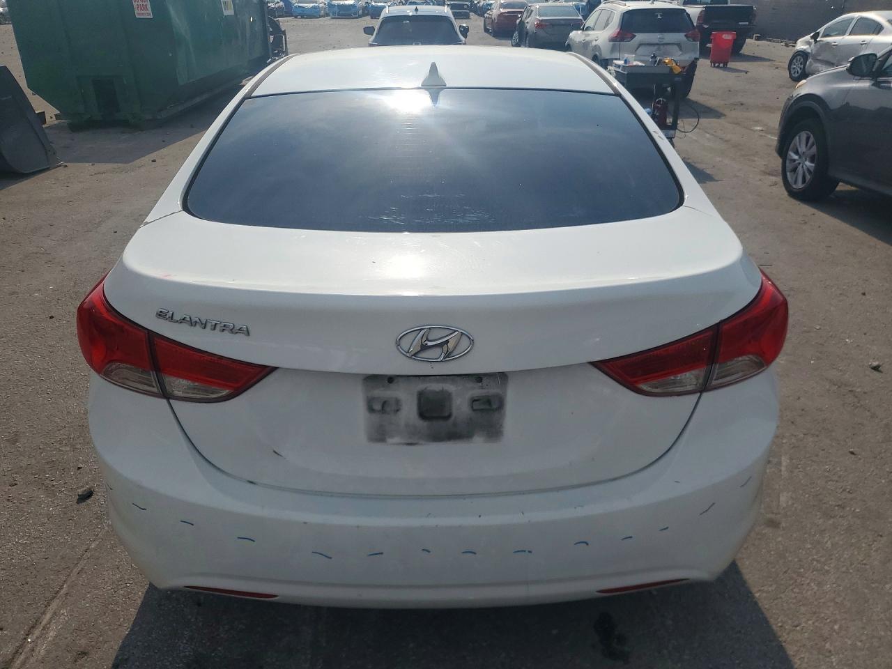 2013 HYUNDAI ELANTRA GLS — Фото 6 из 12