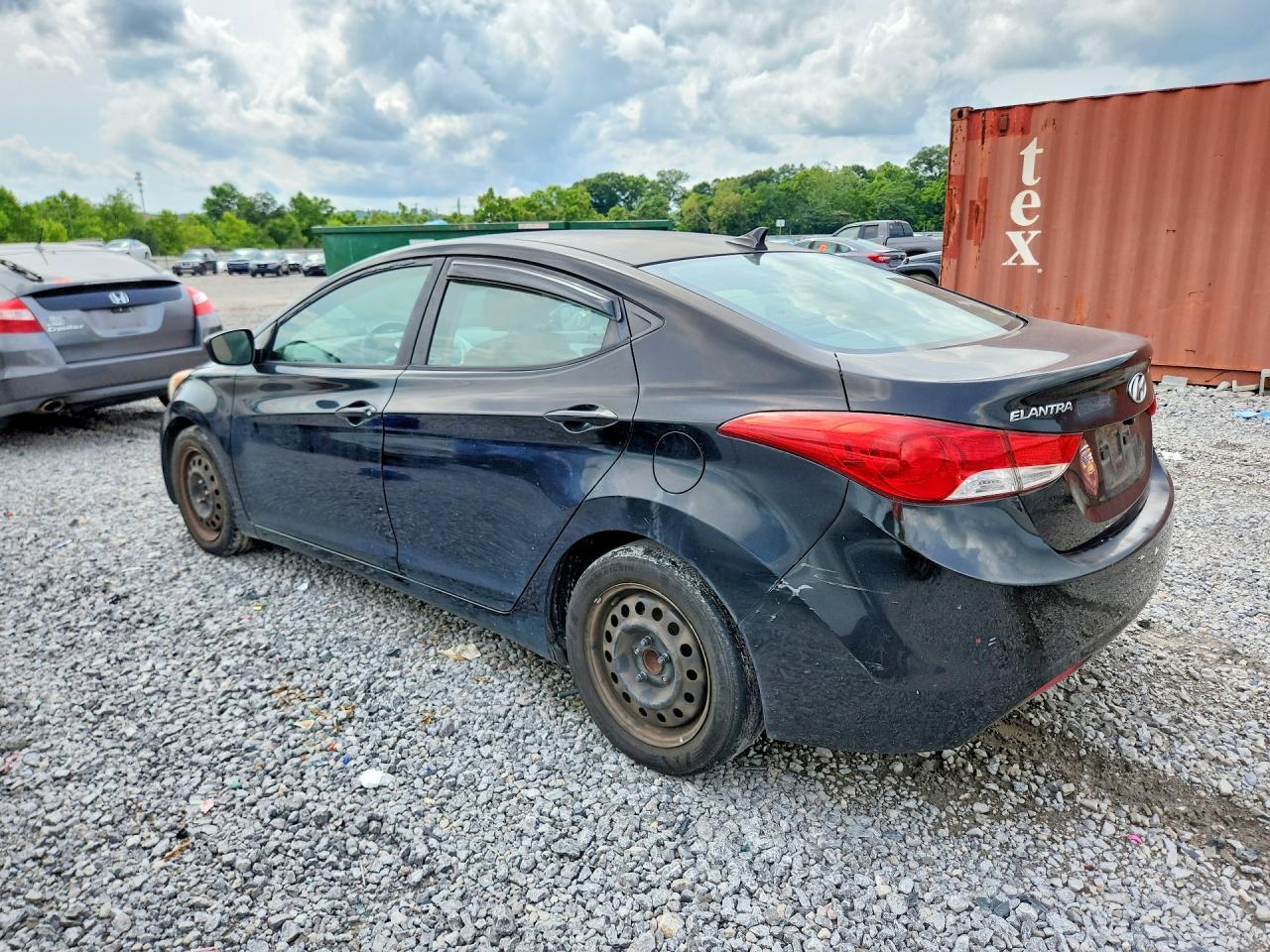 2013 HYUNDAI ELANTRA GLS — Фото 2 из 12