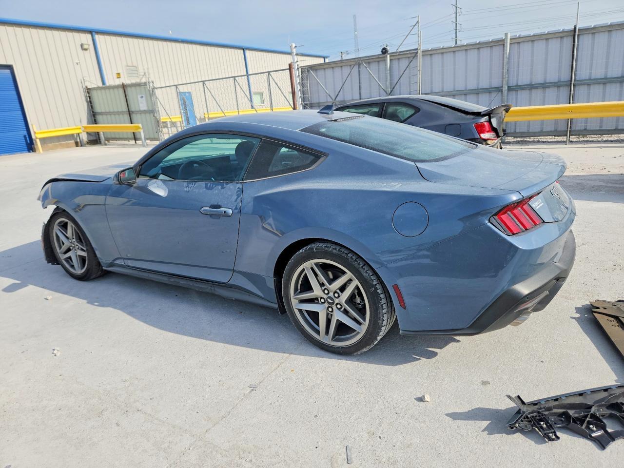 1FA6P8TH4S5120997 2025 FORD MUSTANG photo no. 2