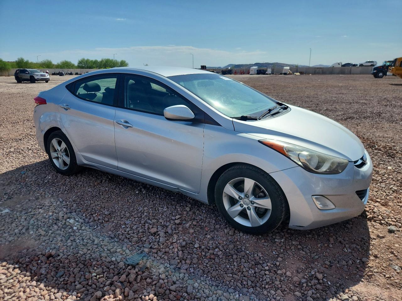 2013 HYUNDAI ELANTRA GLS — Фото 4 из 12