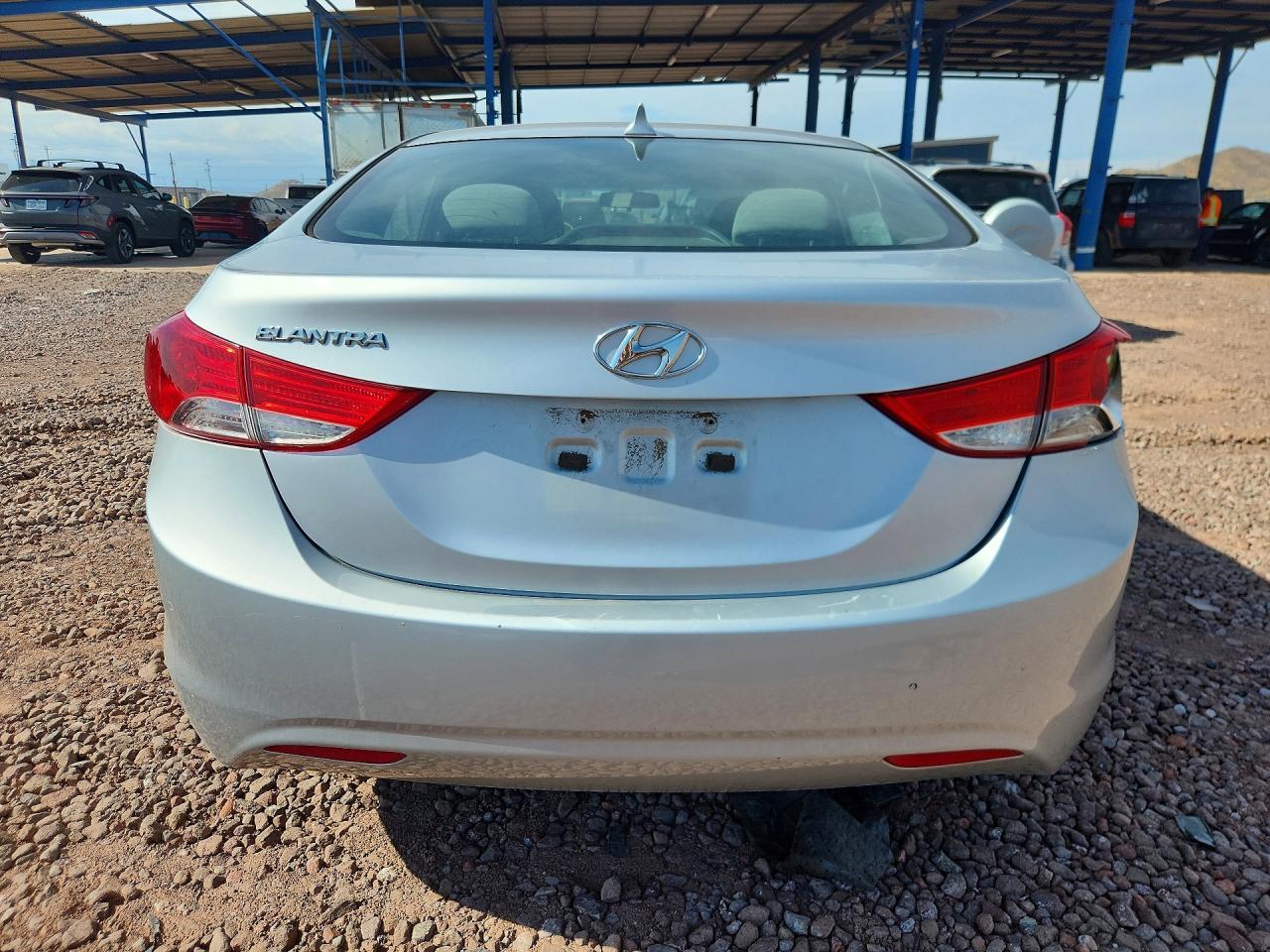 2013 HYUNDAI ELANTRA GLS — Фото 6 из 12