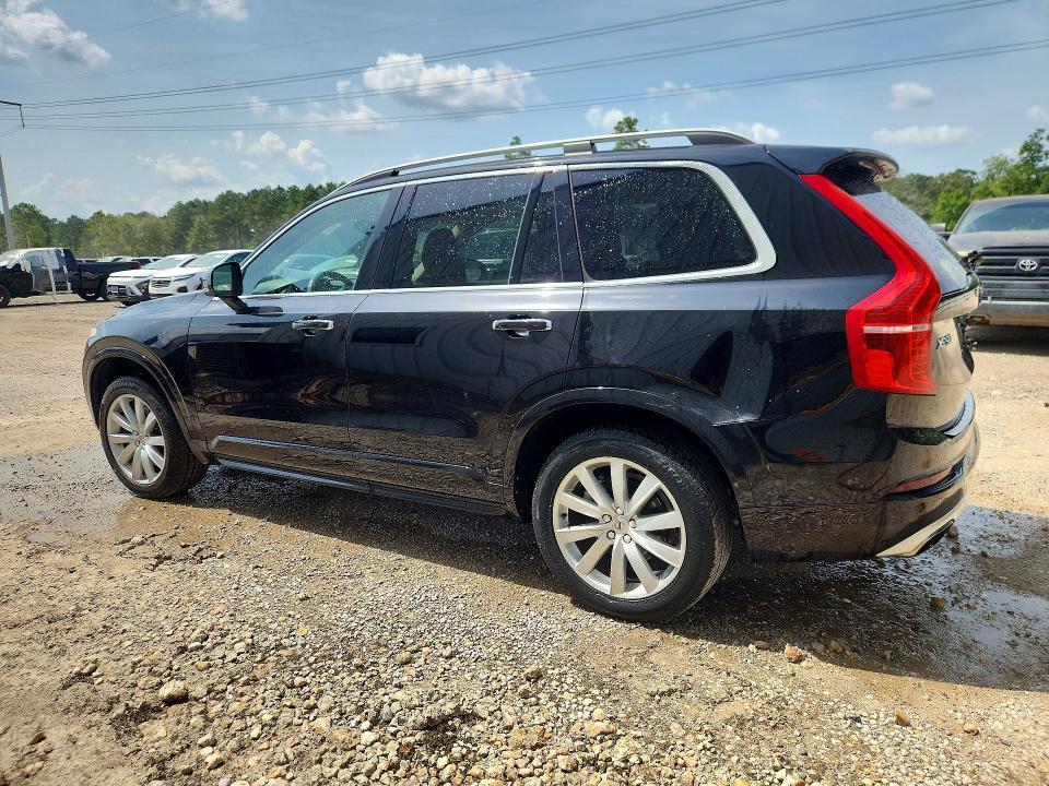 2016 VOLVO XC90 T6 — Фото 2 из 13