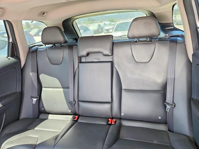 2016 VOLVO XC60 T5 PREMIER — Фото 10 из 13