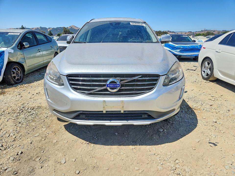 2016 VOLVO XC60 T5 PREMIER — Фото 5 из 13