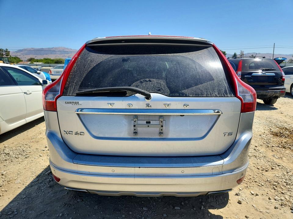 2016 VOLVO XC60 T5 PREMIER — Фото 6 из 13