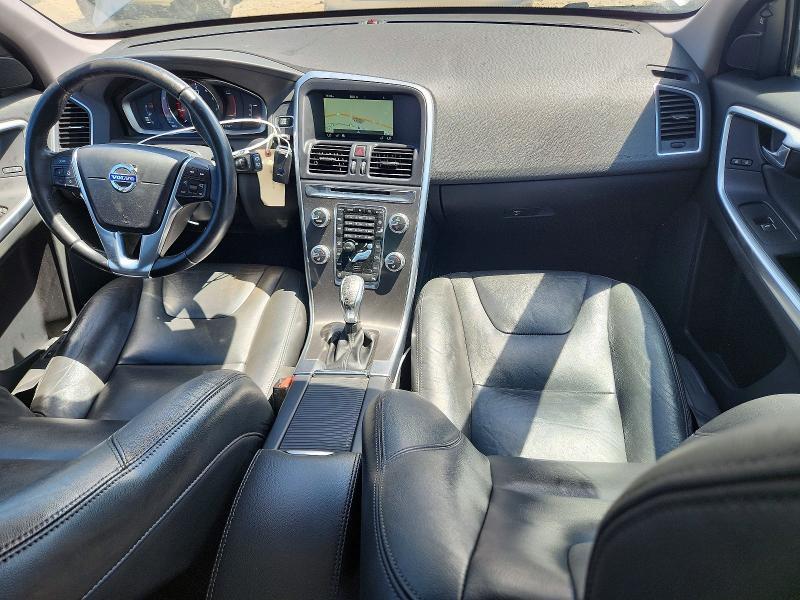 2016 VOLVO XC60 T5 PREMIER — Фото 8 из 13