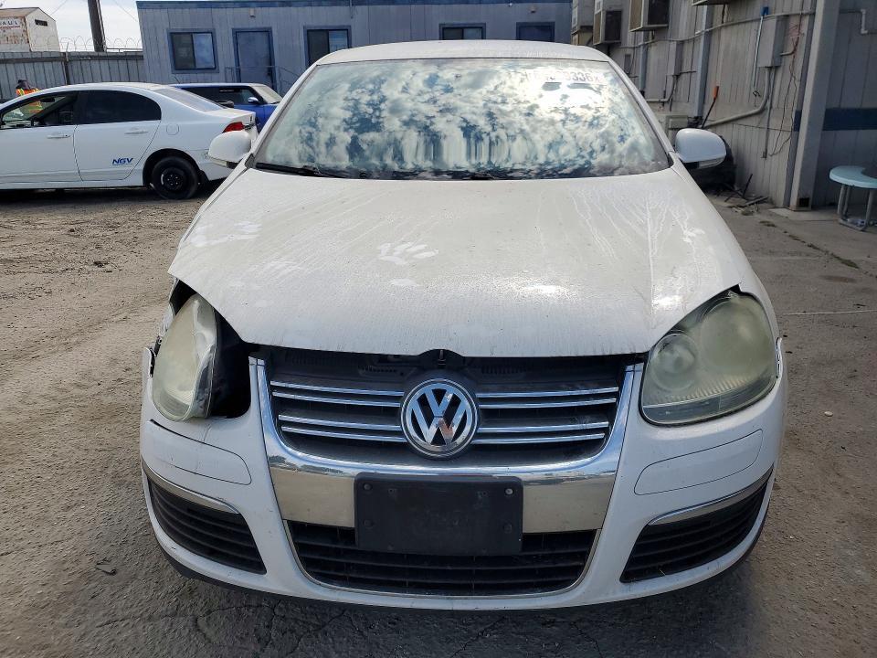 2010 VOLKSWAGEN JETTA S — Фото 5 из 14