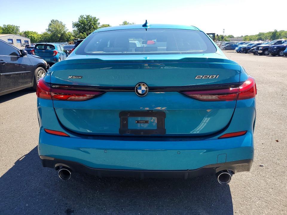 2024 BMW 228XI — Фото 6 из 12