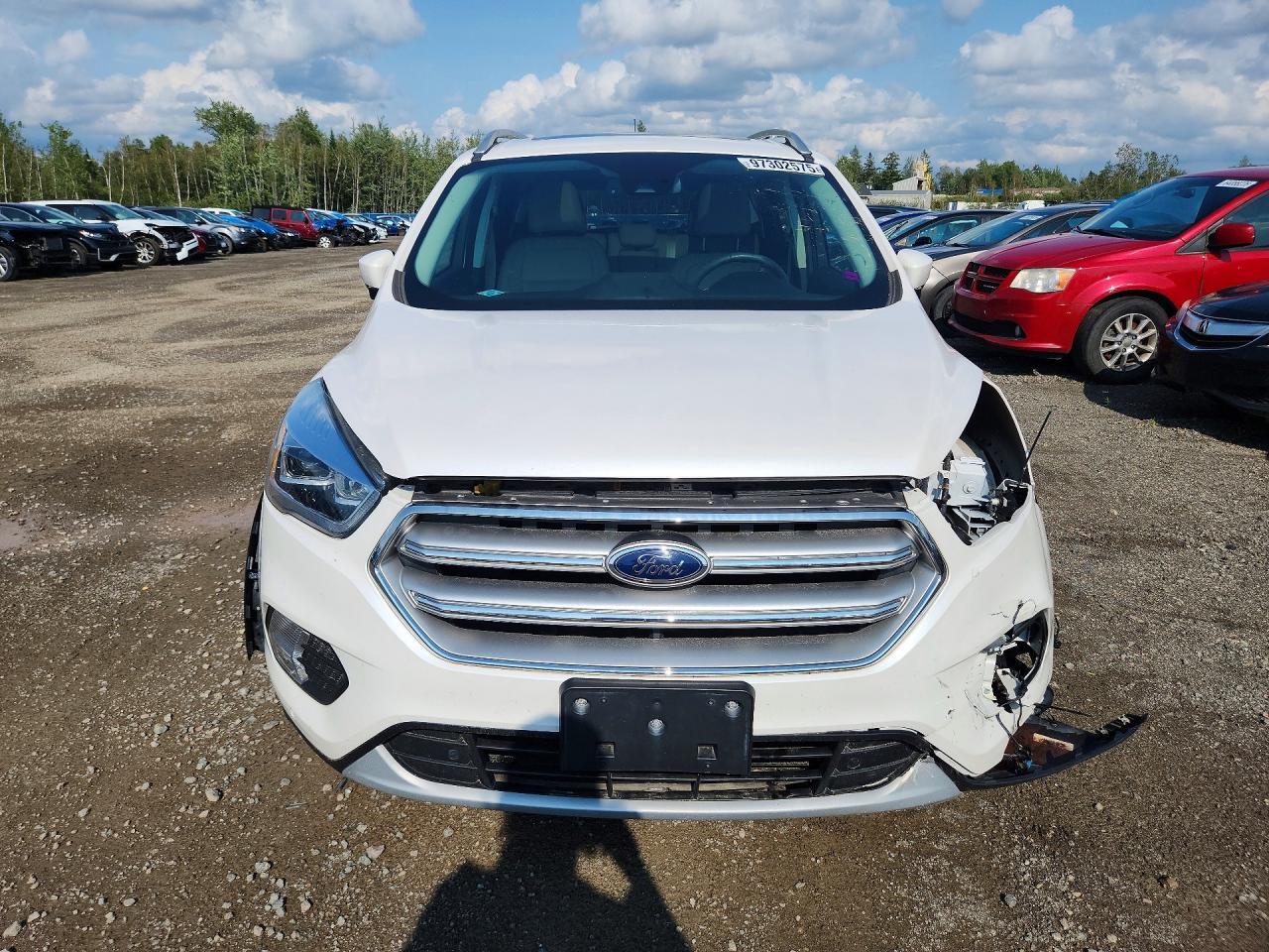 1FMCU9J98HUB69640 2017 FORD ESCAPE photo no. 5