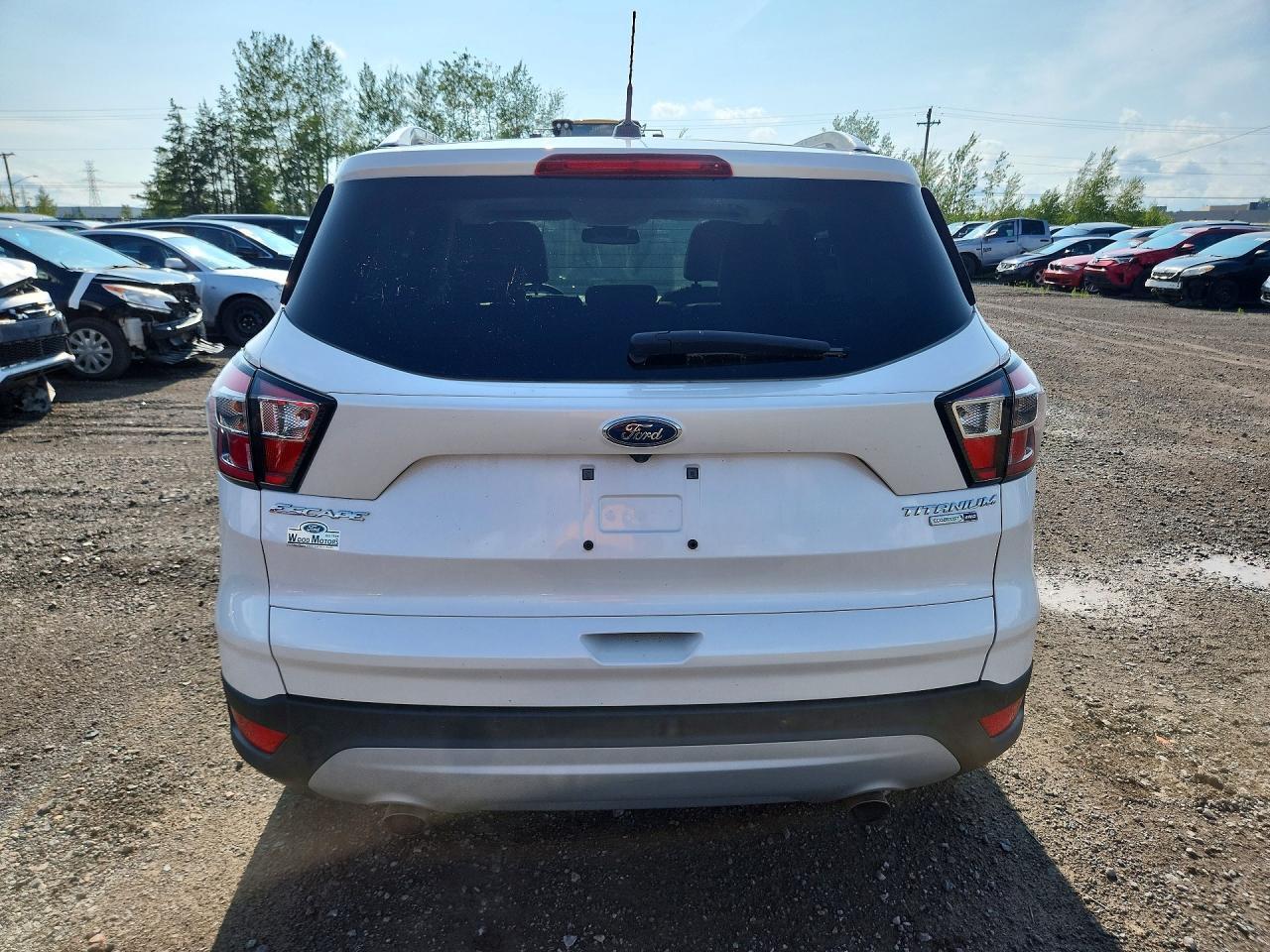 1FMCU9J98HUB69640 2017 FORD ESCAPE photo no. 6