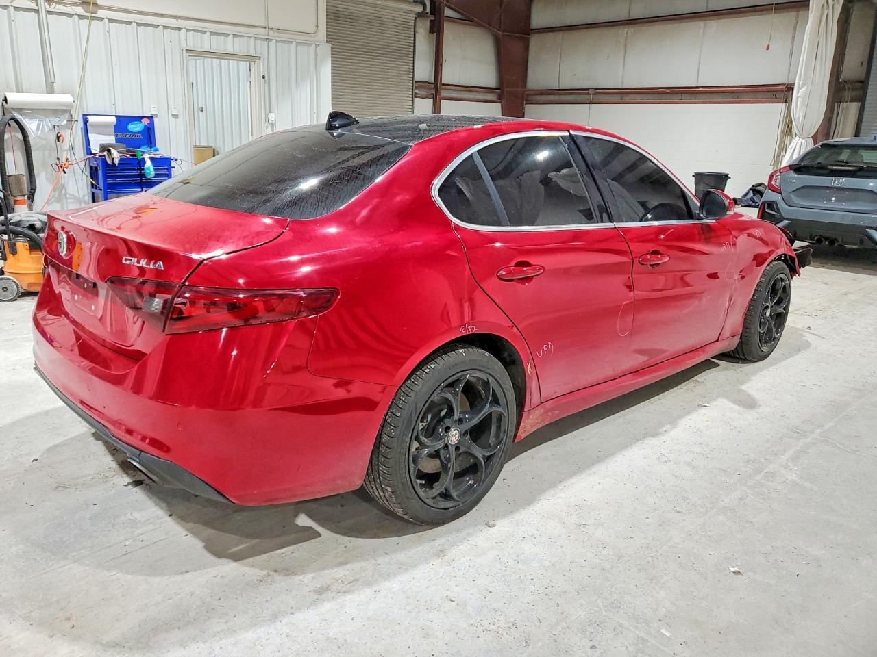 2017 ALFA ROMEO GIULIA TI Q4 — Фото 3 из 13