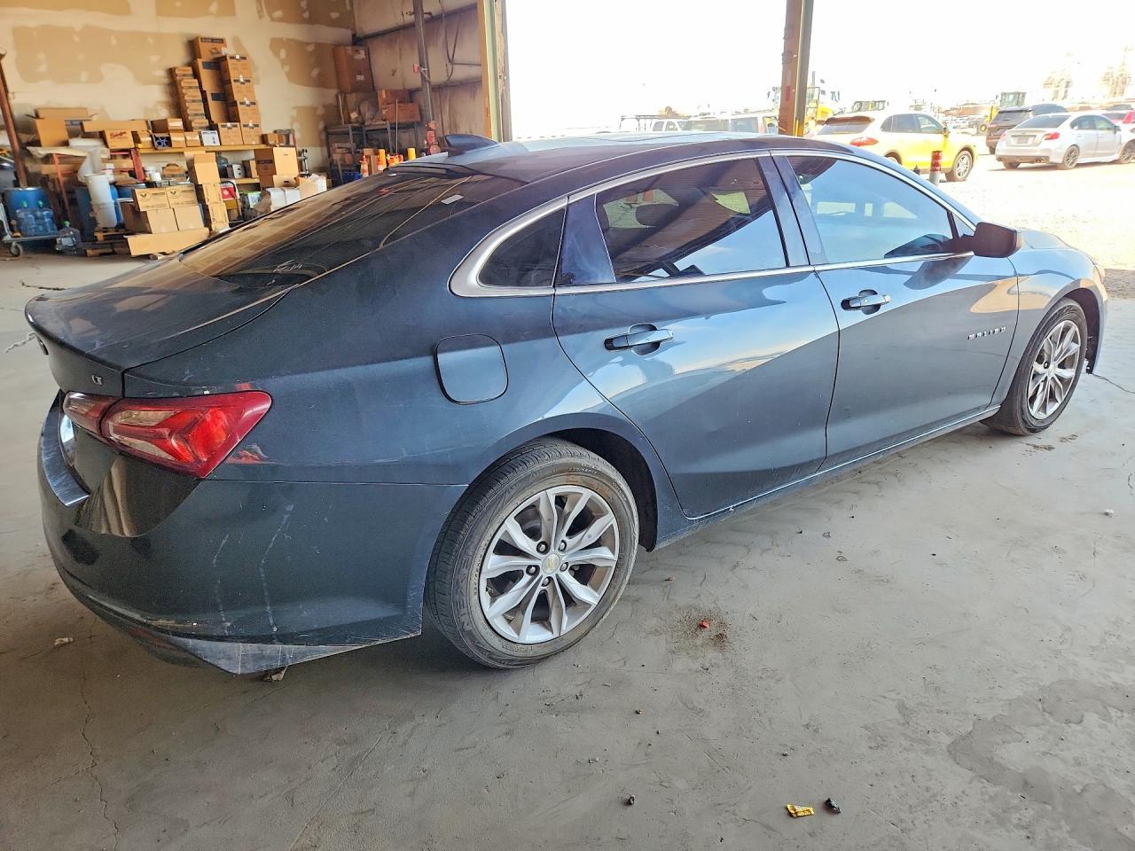 2021 CHEVROLET MALIBU LT — Фото 3 из 12