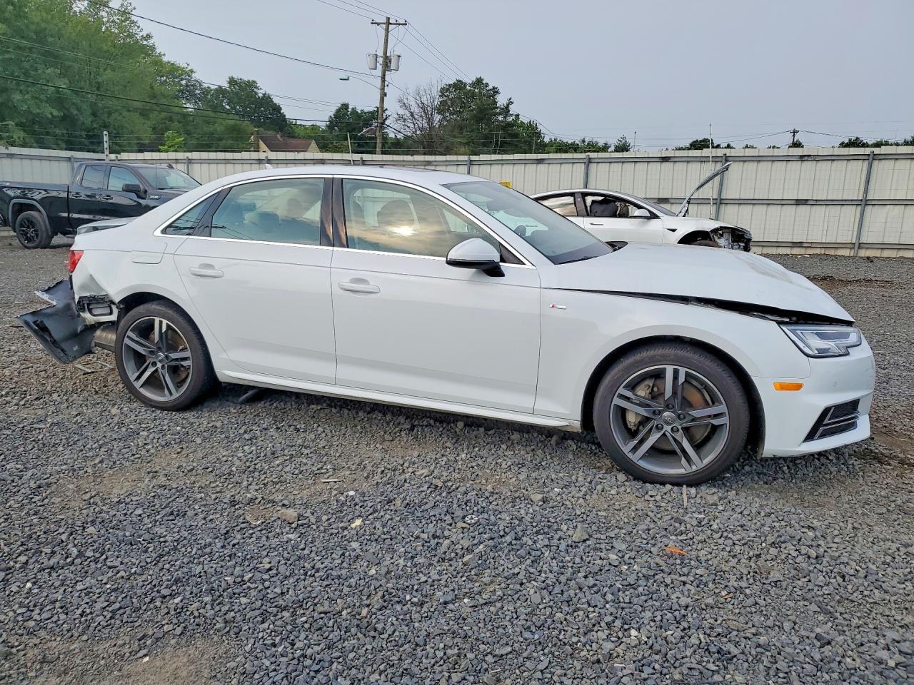 2017 AUDI A4 PREMIUM PLUS — Фото 4 из 12