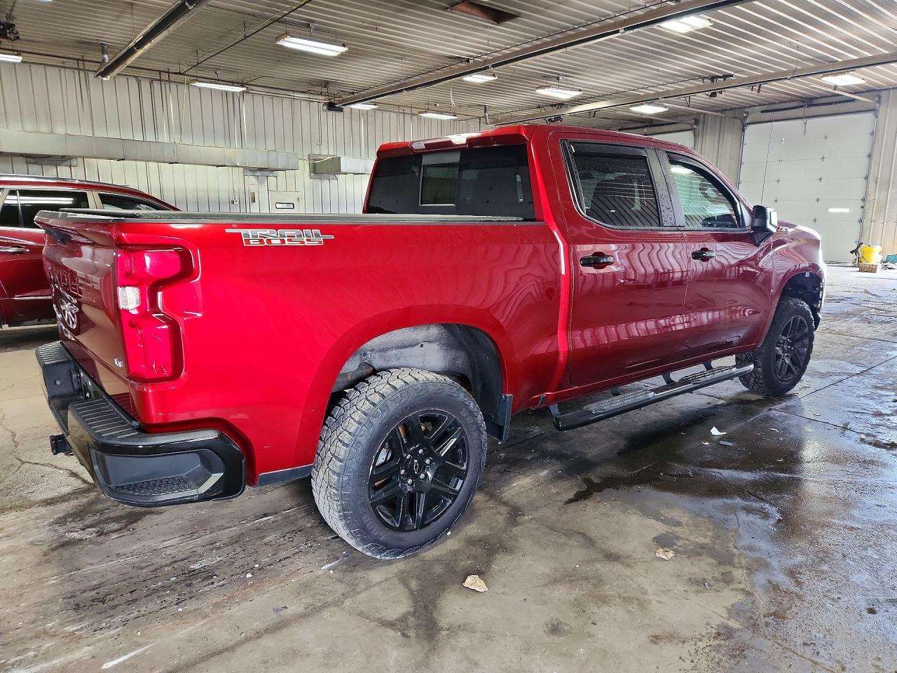 2021 CHEVROLET SILVERADO K1500 LT TRAIL BOSS — Фото 3 из 12