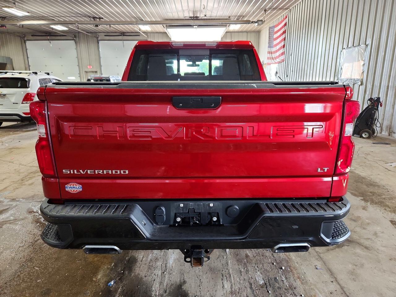 2021 CHEVROLET SILVERADO K1500 LT TRAIL BOSS — Фото 6 из 12