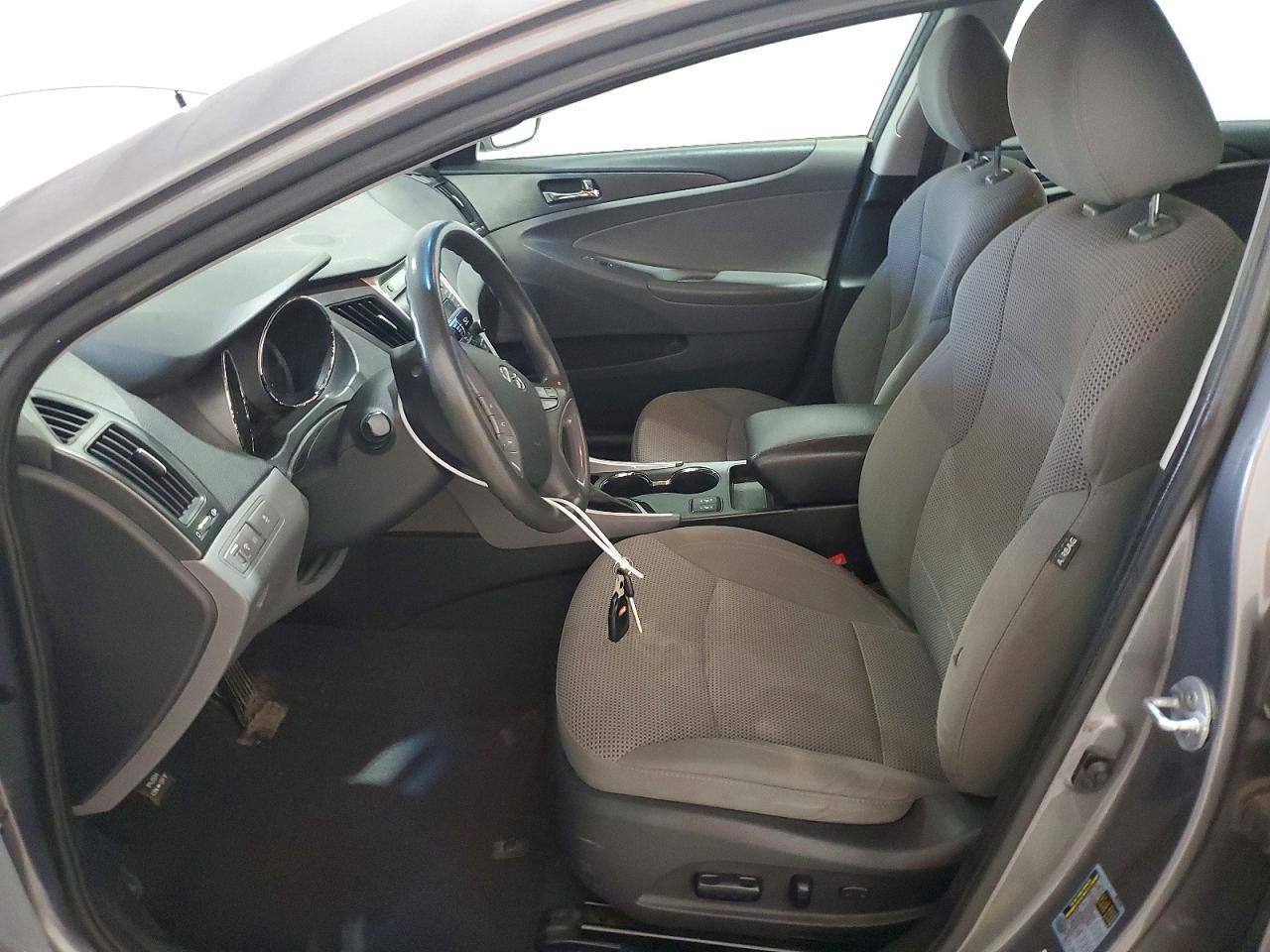 2013 HYUNDAI SONATA GLS — Фото 7 из 12