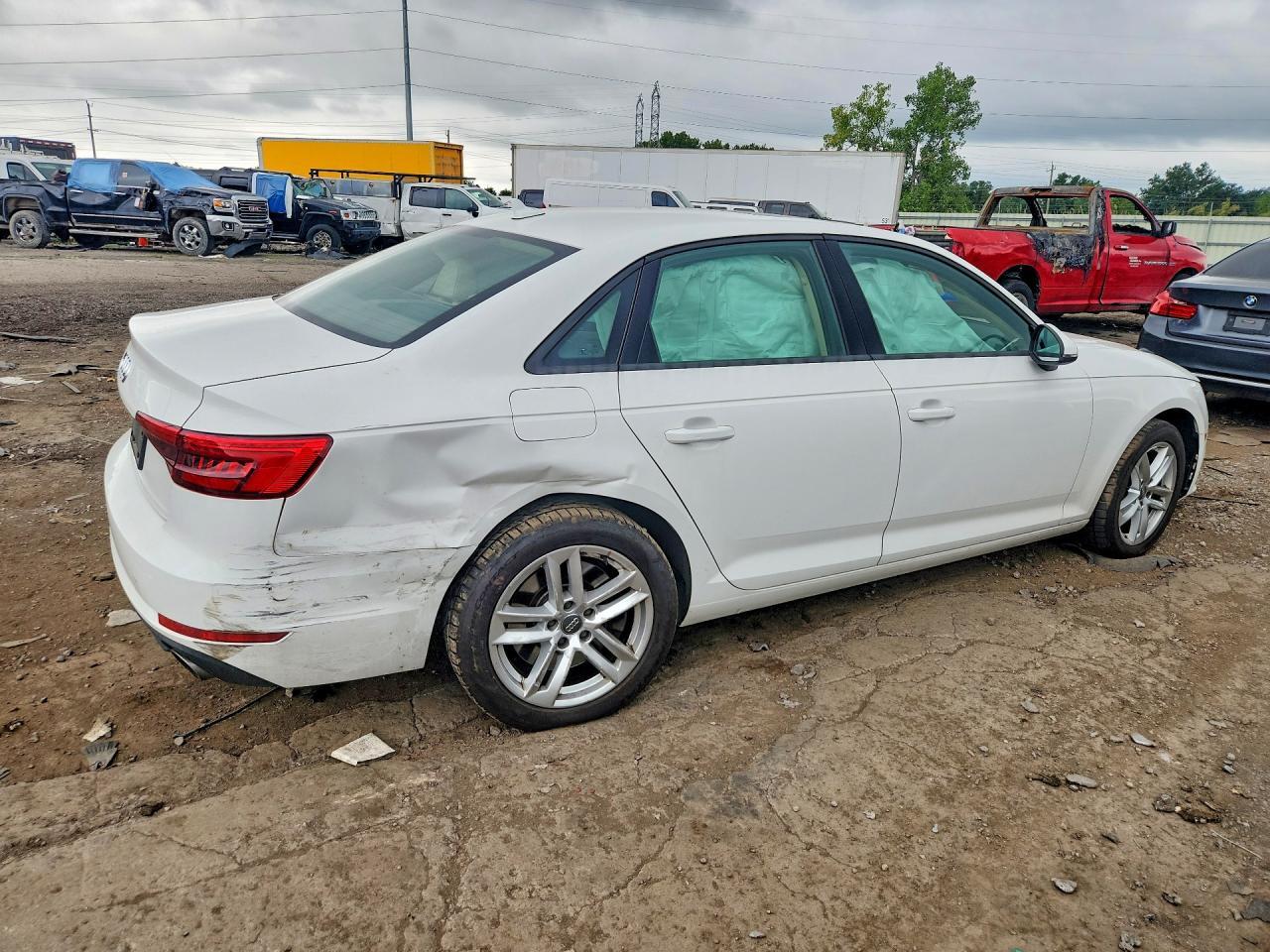 2017 AUDI A4 PREMIUM — Фото 3 из 12