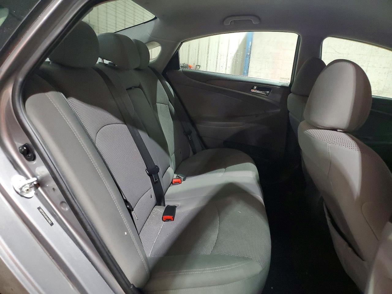 2013 HYUNDAI SONATA GLS — Фото 10 из 12