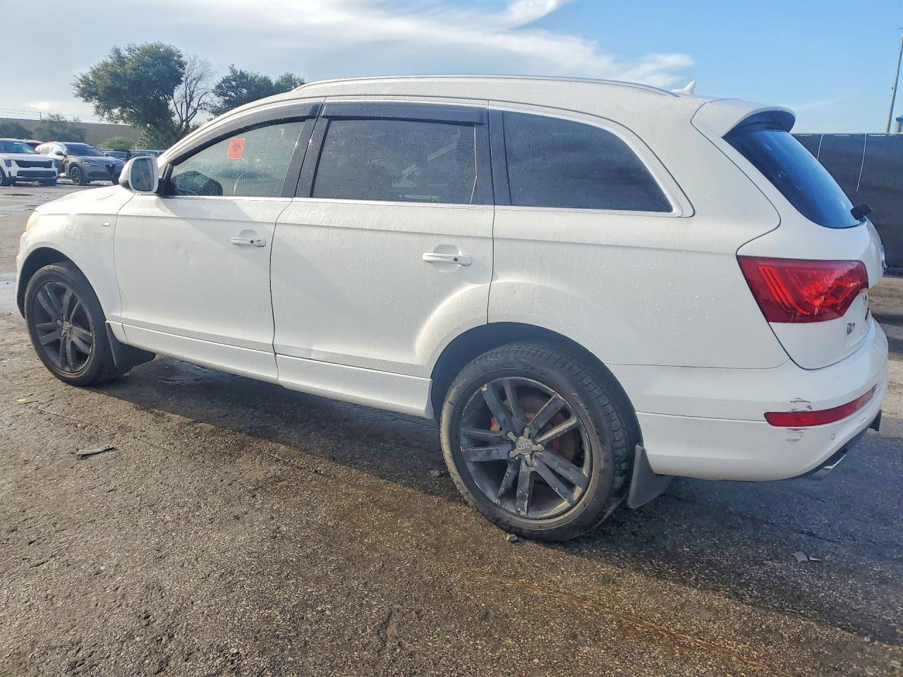 2011 AUDI Q7 PRESTIGE — Фото 2 из 13