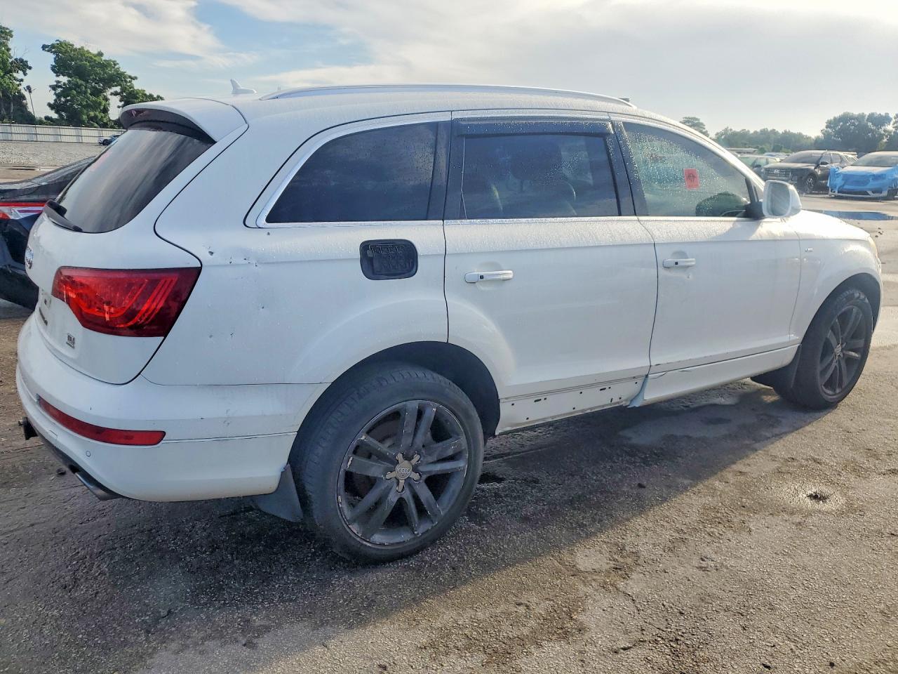 2011 AUDI Q7 PRESTIGE — Фото 3 из 13