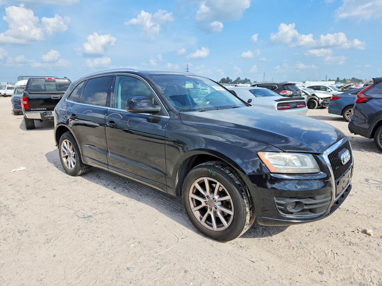 2011 AUDI Q5 PREMIUM — Фото 4 из 12