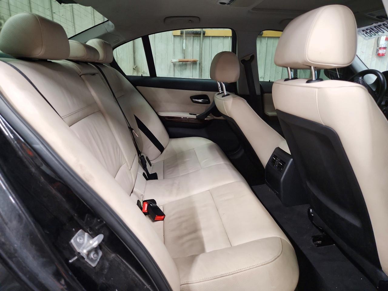 2011 BMW 335 XI — Фото 10 из 12