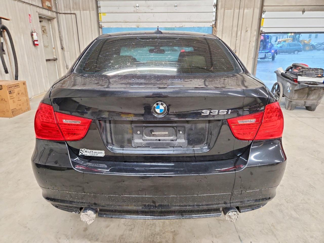 2011 BMW 335 XI — Фото 6 из 12