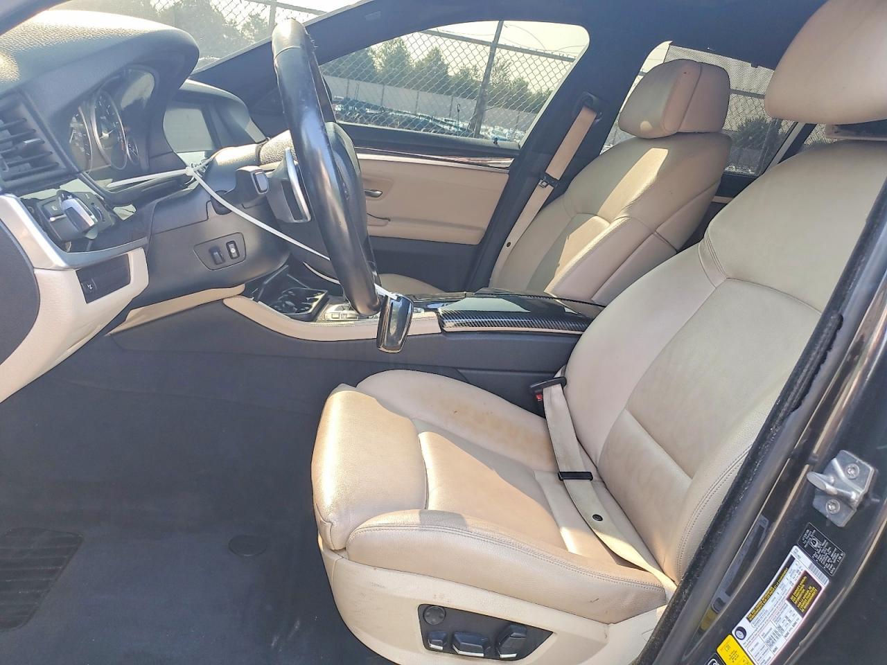 2011 BMW 550 XI — Фото 7 из 12