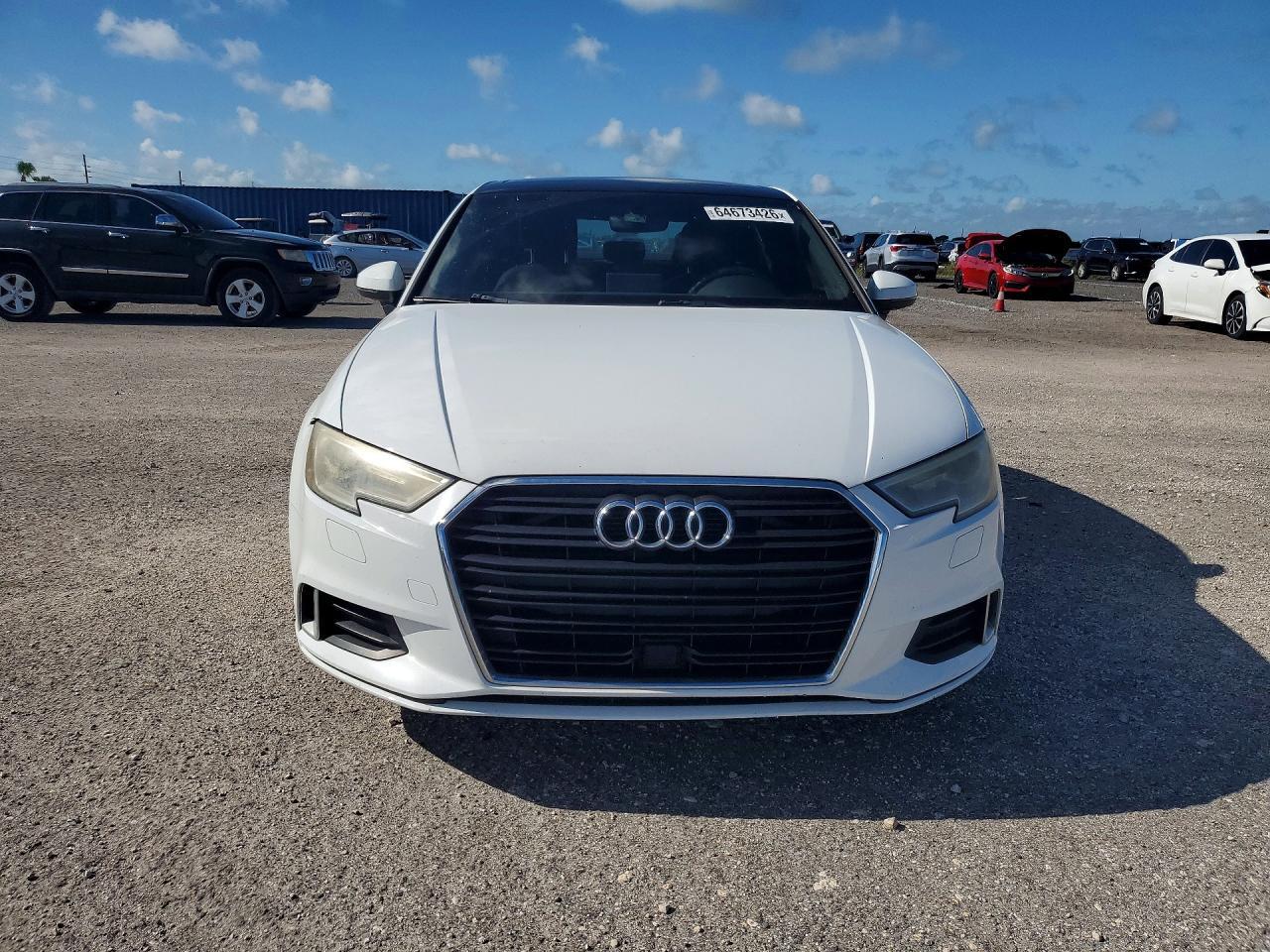 2017 AUDI A3 PREMIUM — Фото 5 из 12