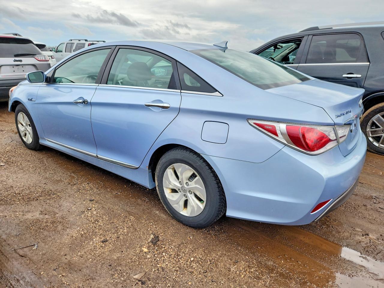 2013 HYUNDAI SONATA HYBRID — Фото 2 из 12