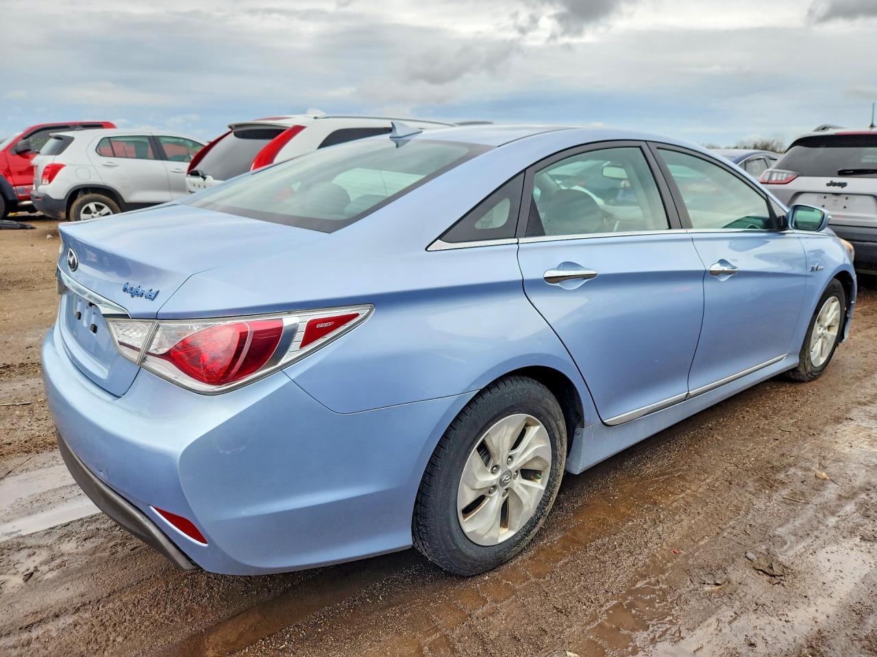2013 HYUNDAI SONATA HYBRID — Фото 3 из 12
