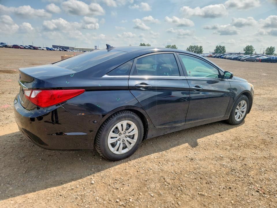 5NPEB4AC3DH665600 2013 HYUNDAI SONATA photo no. 3