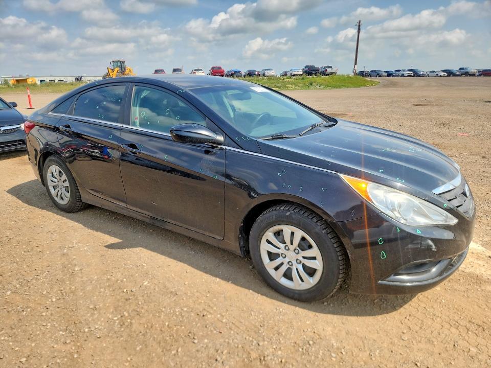 5NPEB4AC3DH665600 2013 HYUNDAI SONATA photo no. 4