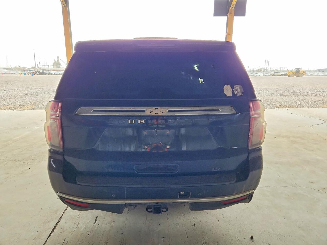 2021 CHEVROLET SUBURBAN K1500 LT — Фото 6 из 13