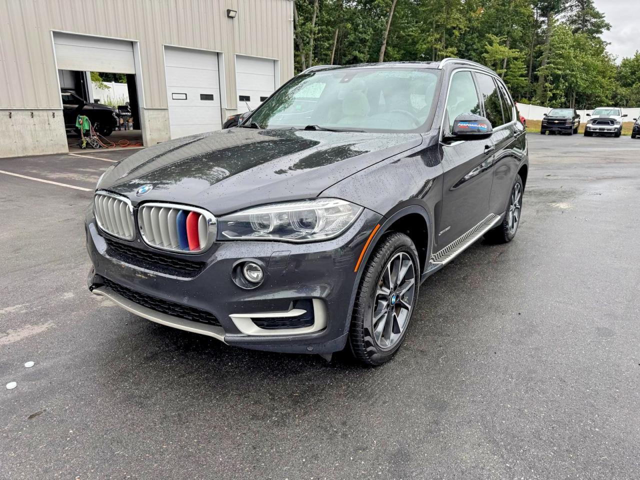 5UXKR0C58H0V66990 2017 BMW X5 photo no. 1