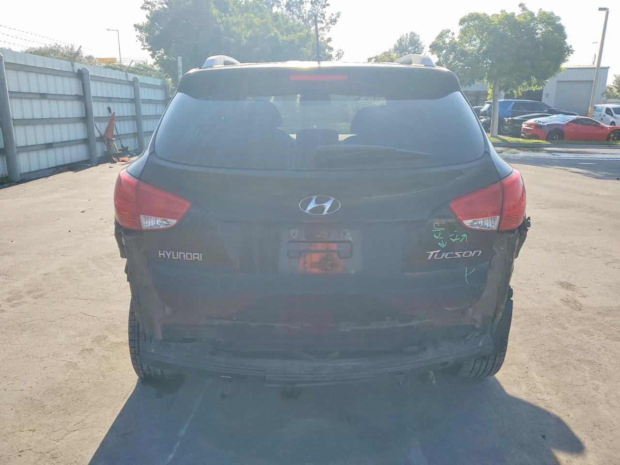 2013 HYUNDAI TUCSON GLS — Фото 6 из 13