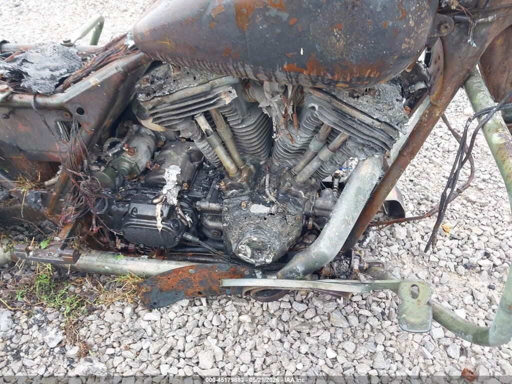 1HD1FCW192Y659833 2002 HARLEY-DAVIDSON FLHTCUI photo no. 8