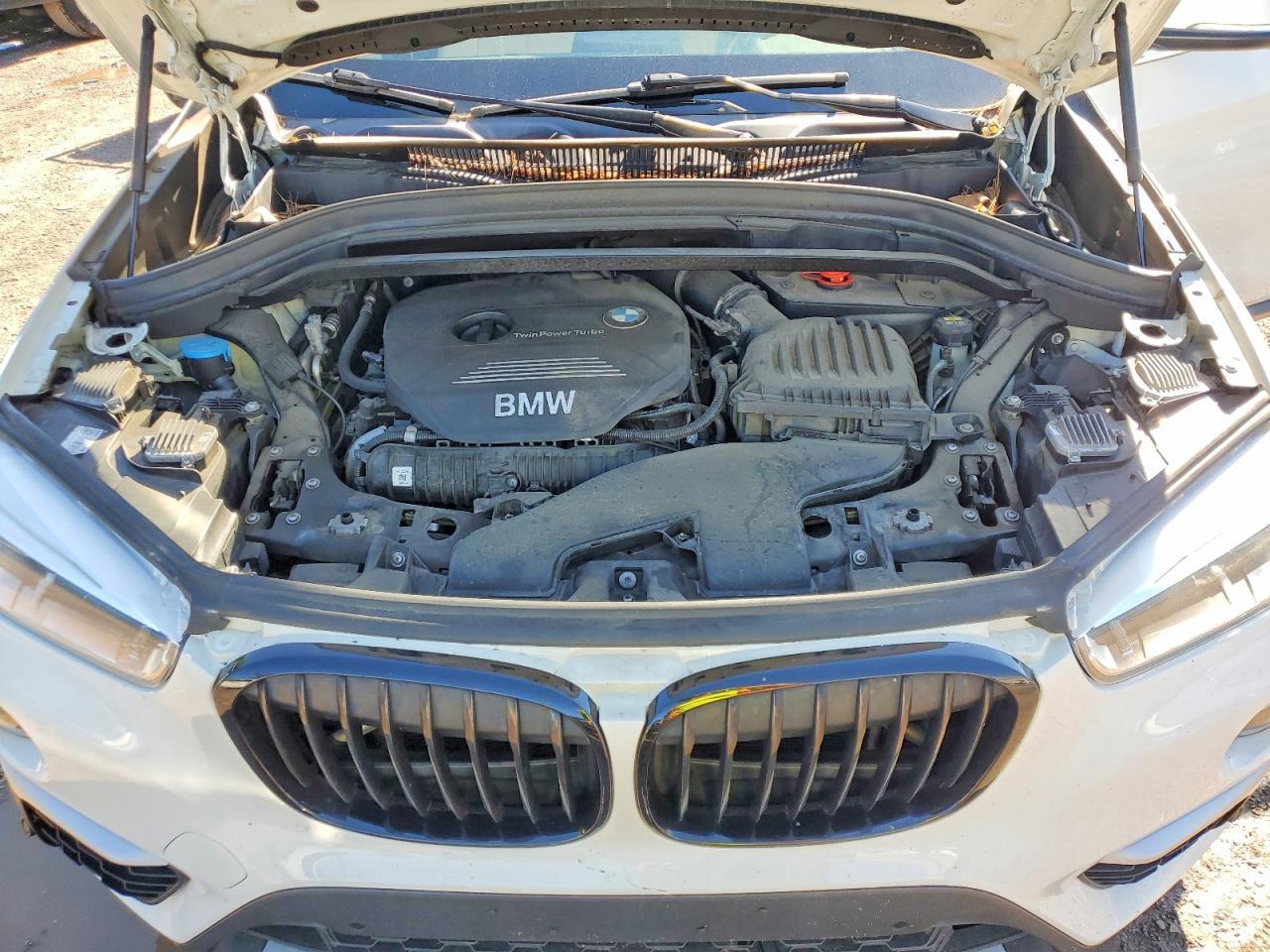 2017 BMW X1 XDRIVE28I — Фото 11 из 12