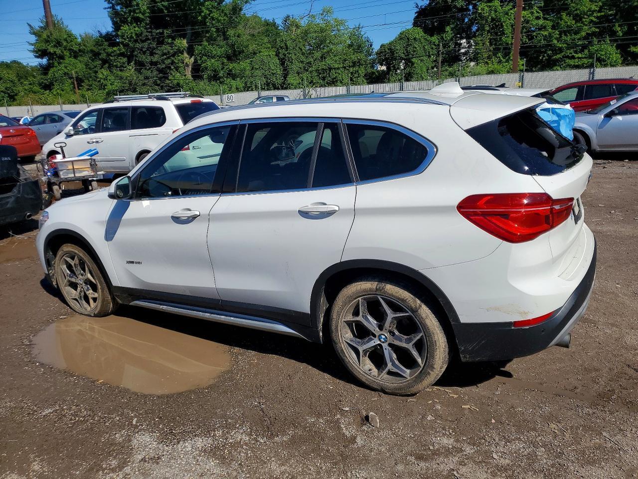 2017 BMW X1 XDRIVE28I — Фото 2 из 12