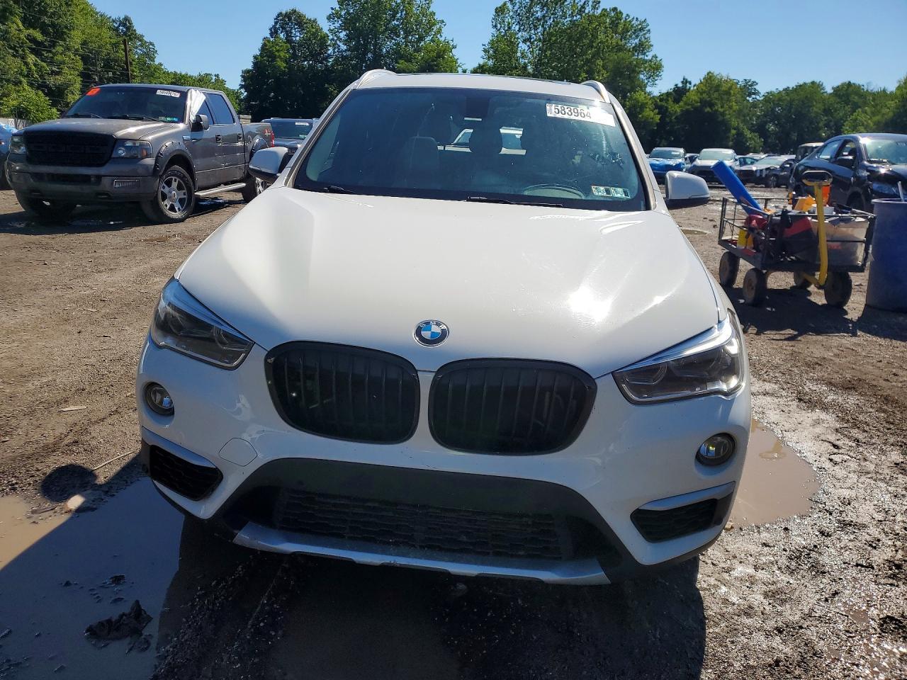 2017 BMW X1 XDRIVE28I — Фото 5 из 12