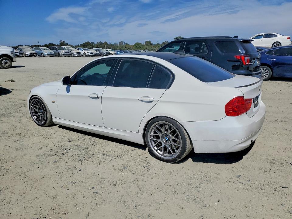 2011 BMW 335 D — Фото 2 из 12
