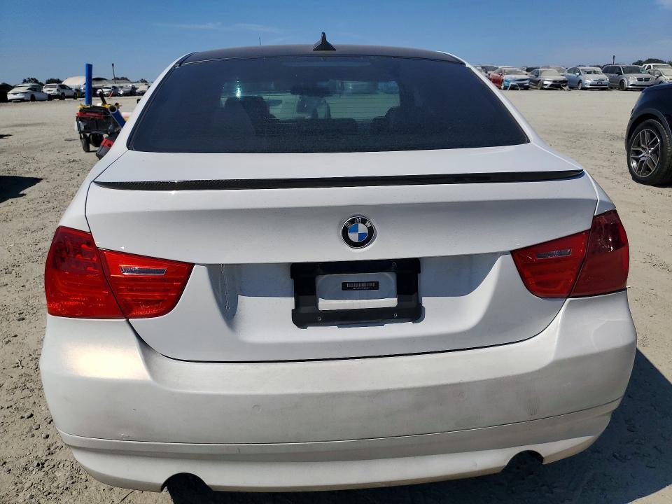 2011 BMW 335 D — Фото 6 из 12